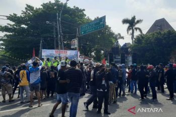 Pertamina pastikan persediaan solar subsidi untuk nelayan di Pati aman