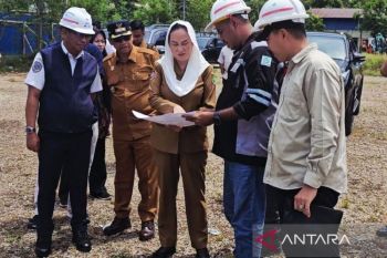 Gov't revitalizes Lampa Strait Port in Natuna