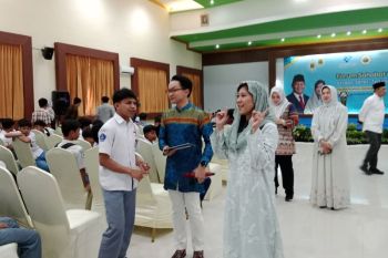 Menteri Komdigi edukasi pelajar perkuat PP Tunas di Lombok