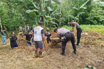Polres Tabalong dukung percepatan pembangunan jembatan gantung Desa Pasar Batu
