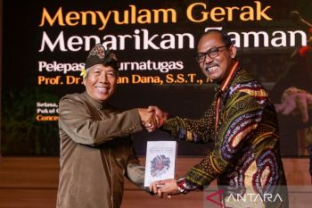 ISI Yogyakarta menggelar apresiasi purnatugas Prof Wayan Dana