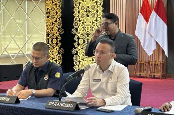 Indonesia detains 210 foreigners in major online investment scam raid
