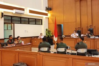 Terdakwa satu akui tendang korban di mobil saat penculikan kacab bank