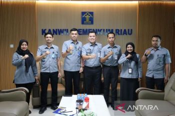 Sinergi Antarwilayah, Kakanwil Kemenkum Riau Terima Audiensi Kakanwil Kepri Bahas Optimalisasi Sarpras