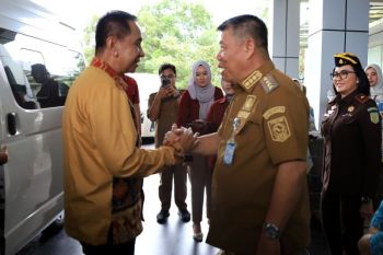 Gubernur Hidayat Arsani sambut Kajati Babel Baru