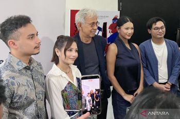 Prilly Latuconsina soroti isu relasi sosial lewat film "Holy Crowd"