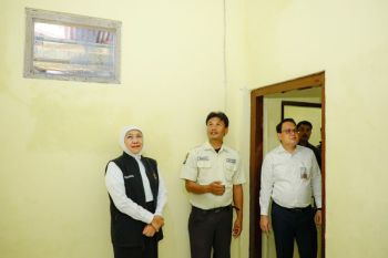 Pemprov Jatim telah membedah 135 rumah insan pendidikan