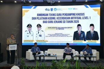 Bupati HSS buka pelatihan koding dan AI bagi guru SD