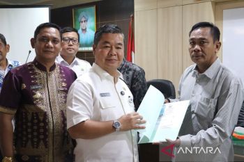 Kemendagri serahkan dokumen kependudukan korban kecelakaan kereta api