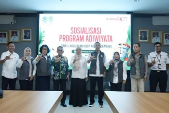 Kemenag Singkawang tekankan pentingnya pendidikan karakter lingkungan