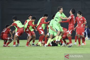 Ichiro berduet dengan Pandu Aryo di lini depan Indonesia U17 vs Qatar