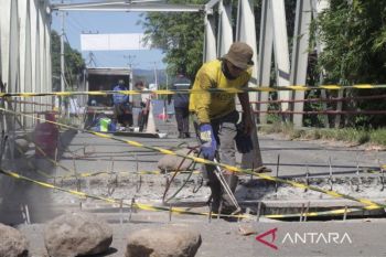 Perbaikan jembatan Balibunga 1 Dompu dikebut, ditarget tuntas dua pekan