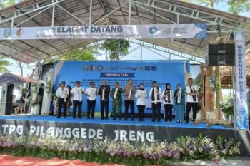 Pemprov Jatim minta masyarakat lestarikan budaya gotong royong