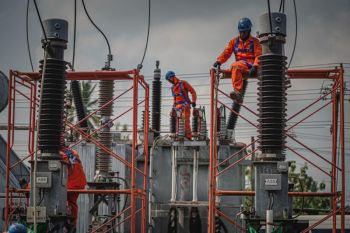 Hari Buruh, Insan PLN rampungkan pemeliharaan Trafo 2 GI Gondangrejo