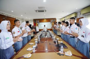 Pelajar asal Kota Tangerang ditarget kibarkan bendera pusaka di istana