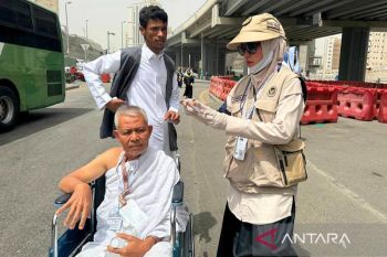 Pengabdian seorang perawat layani tamu Allah di Tanah Suci