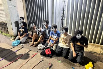 Polisi tangkap 10 remaja yang berniat tawuran di Jaktim