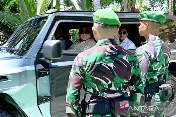 Prabowo spontan temui prajurit penjaga ujung utara RI di Miangas
