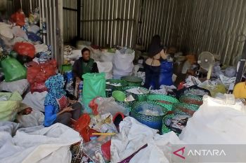 Mengintip peran Bank Sampah Induk Surabaya