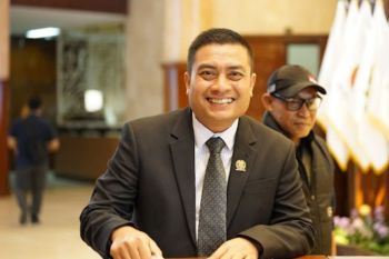Legislator Jatim : guru honorer masih jadi tulang punggung belajar mengajar