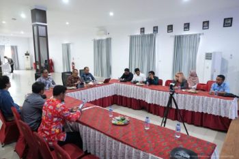 Kanwil Kemenkum Babel-10 OBH gelar analisis dan evaluasi perkuat posbankum