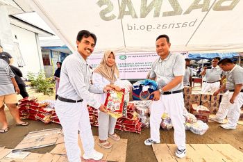Yayasan Buddha Tzu Chi dan PT WKS salurkan bantuan korban kebakaran Teluk Nilau