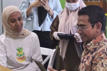 Hendry Munief Tinjau UMKM Pinaloka Siak, Produk Lokal Naik Kelas Lewat Inovasi Olahan