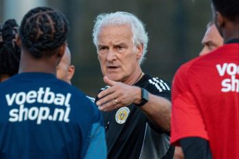 Jelang Piala Dunia 2026, Rutten mundur sebagai pelatih timnas Curacao