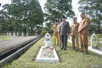Bupati Kuansing ziarah makam Datuk Bandaro Kuning