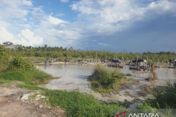 Polsek Belinyu tertibkan tambang timah ilegal di fasilitas umum Desa Gunung Muda