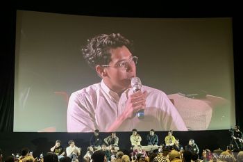 Ardhito Pramono akui genre komedi jadi tantangan di film Gudang Merica