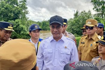 Mentan instruksikan BWS perbaiki tanggul jebol penyebab banjir di Kendari