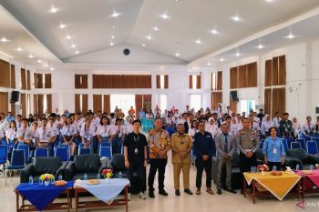 Wagub Nausrau: Bahasa Inggris kunci pengembangan pariwisata