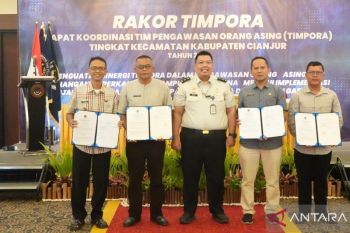Ditjen Imigrasi Jabar tempatkan empat petugas PIMPASA hingga desa