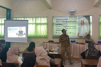 BPOM Banyumas mengampanyekan penggunaan obat aman kepada mahasiswa