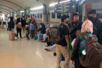 KAI: 5.470 penumpang padati Stasiun Malang jelang libur panjang
