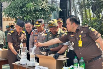 Kejari Kabupaten Pasuruan musnahkan barang bukti 86 perkara