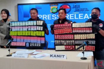 Polisi ungkap pabrik narkoba rumahan "Happy Water" di Jakarta Utara