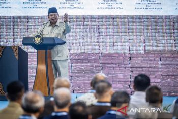 Satgas PKH menyerahkan hasil penyelamatan keuangan negara