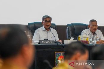 KPK minta kepala daerah stop THR dan hibah ke instansi vertikal