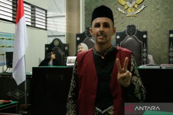 Dua pengendara sepeda motor tewas tabrakan di Pringgarata