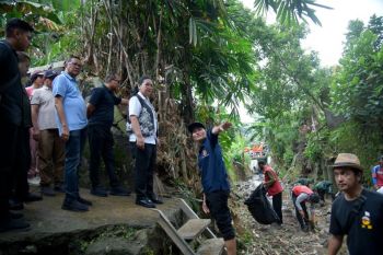 Pemkot Semarang terapkan bayar retribusi sampah non tunai