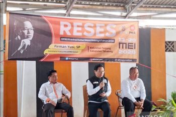 Kader PKS Tabalong terima bantuan bibit gratis