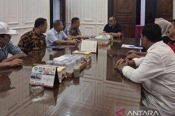Sekdaprov Jambi dukung kegiatan bola gembira songsong Piala Dunia