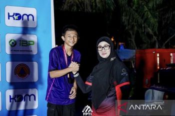 Kutim dan Balikpapan bersaing ketat di Kejurprov Panjat Tebing
