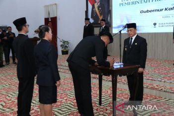 Gubernur Kalbar rombak 206 pejabat struktural tingkatkan layanan