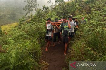 TNGR evakuasi seorang pendaki yang meninggal di Gunung Rinjani