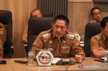 Bupati HST bersama kepala daerah di Kalsel ke Kementerian PU