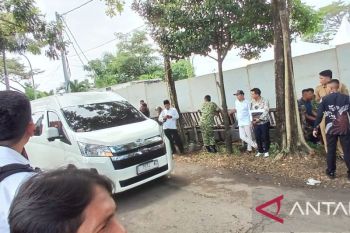 Warga Nganjuk antusias sambut Presiden Prabowo saat peresmian KDMP