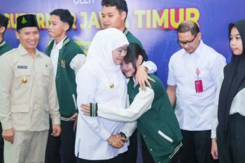 Khofifah: SDM lulusan SMK Jatim siap tembus industri global